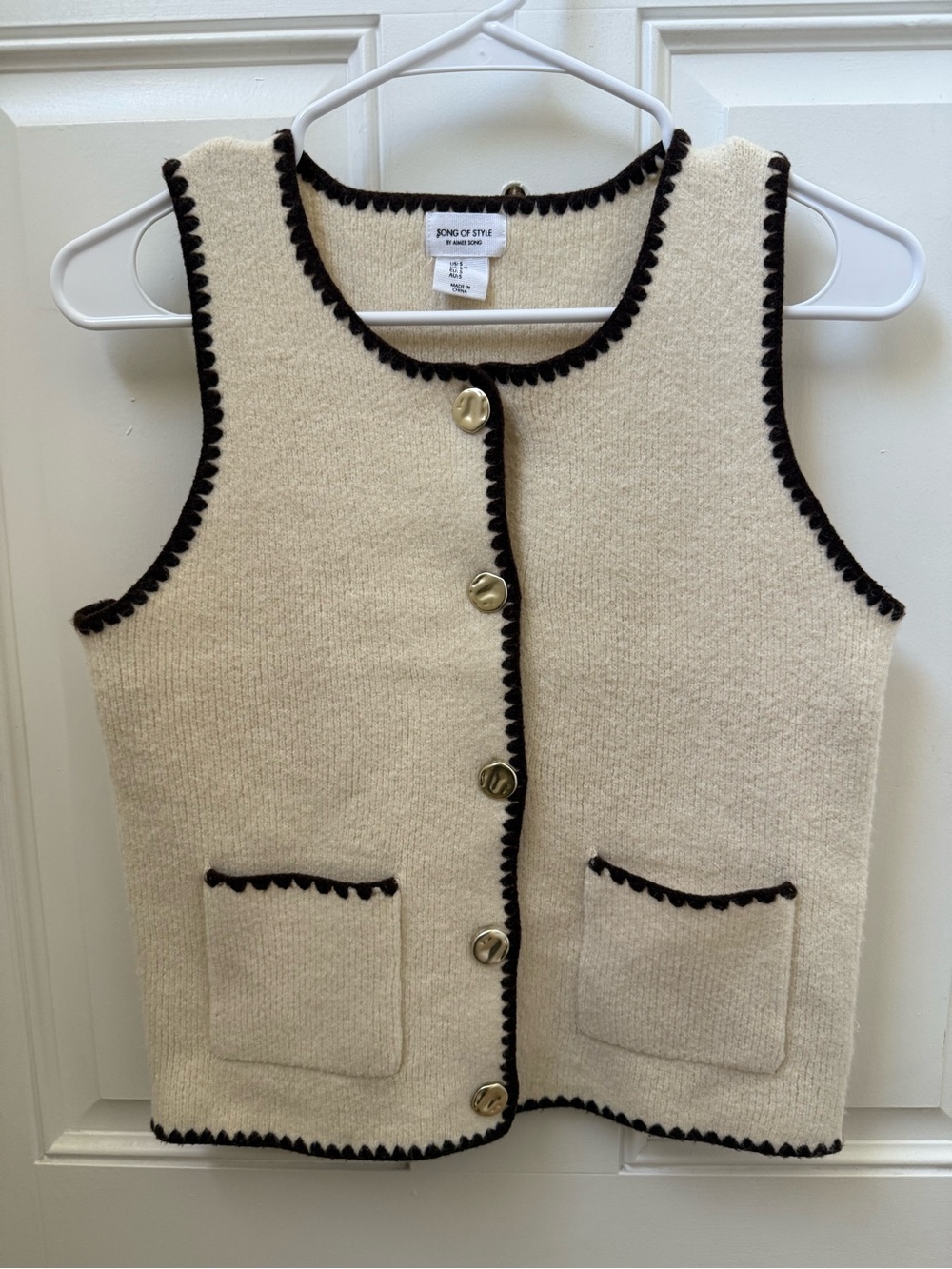 Song of Style Cream Knit Vest with Black Scalloped Trim